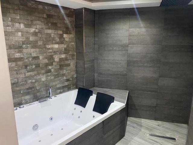 Apartamentos Las 7 Esencias Лінарес Екстер'єр фото